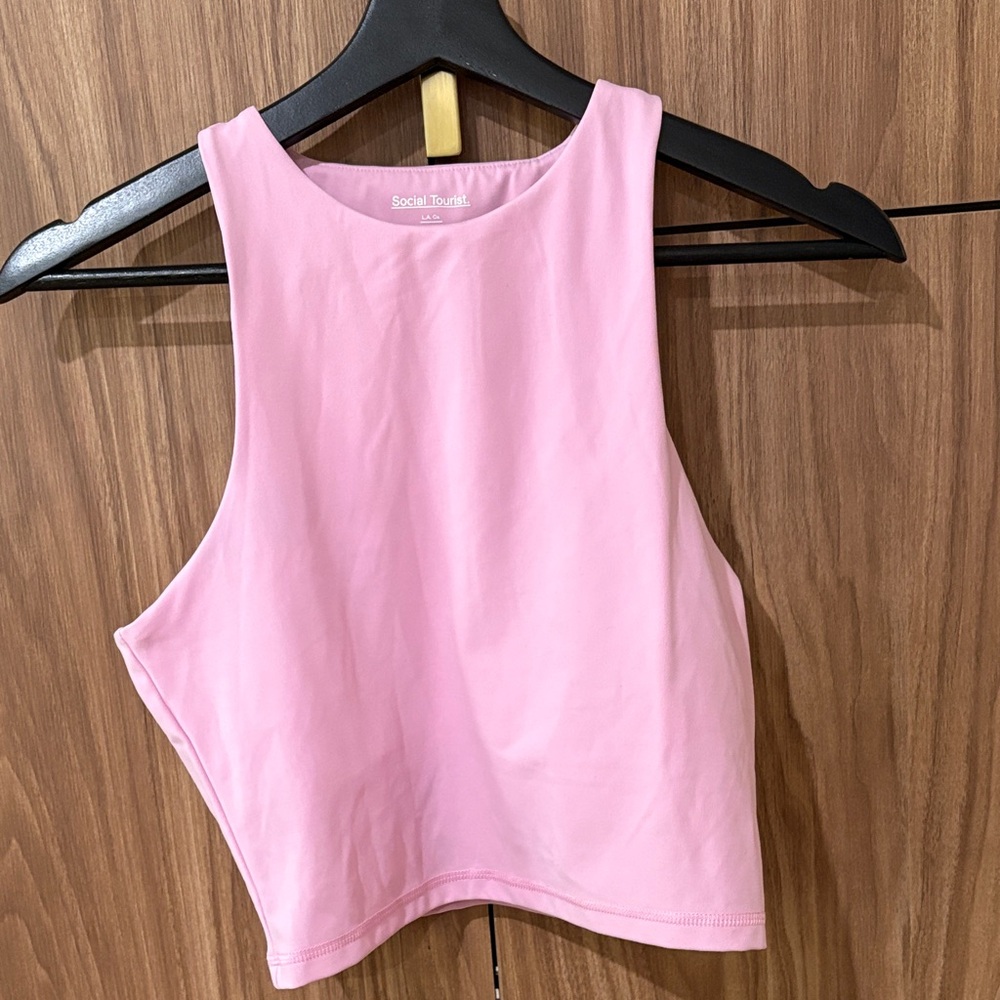 Social tourist workout Top  with built in size M